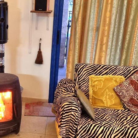 Astrofegia Beachfront Villa ポモス エクステリア 写真