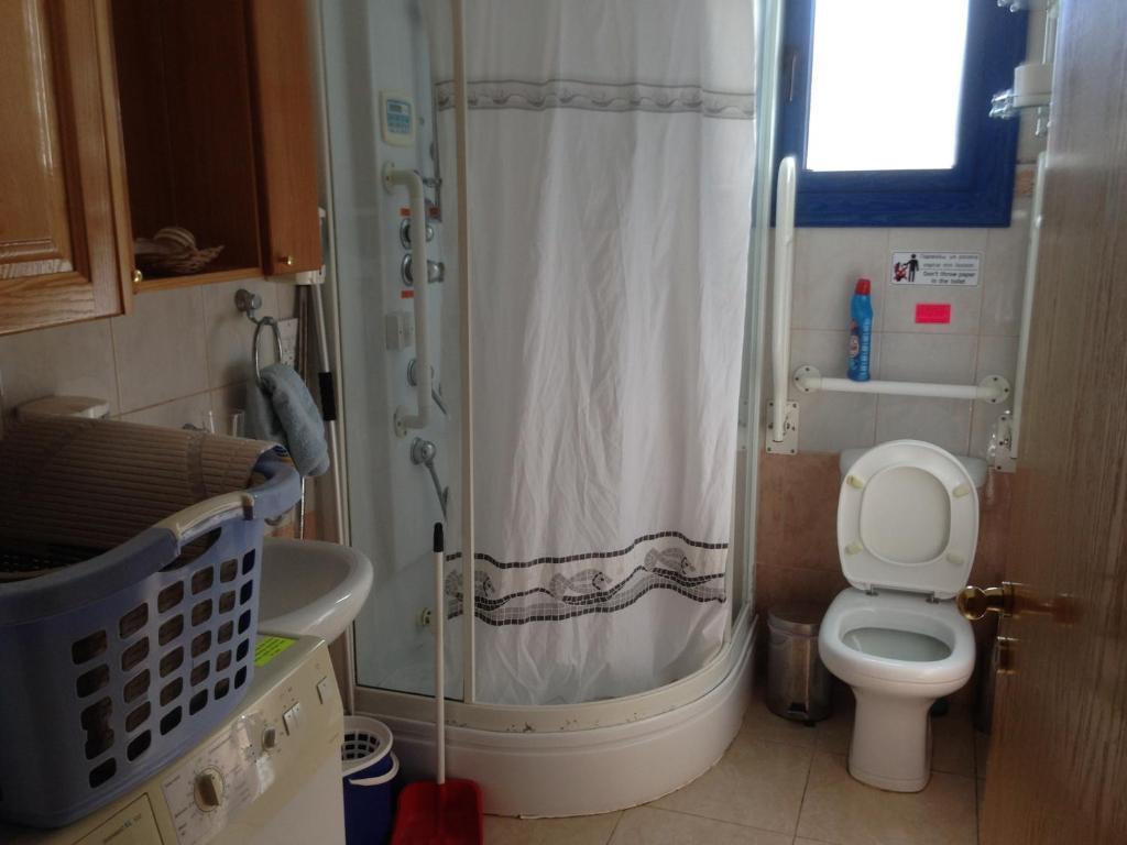Astrofegia Beachfront Villa ポモス 部屋 写真